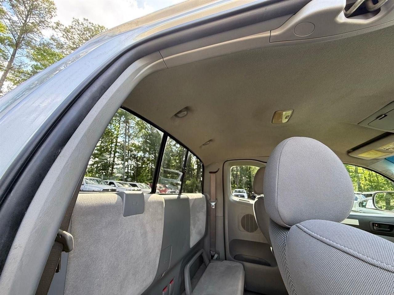 Toyota Tacoma  2005