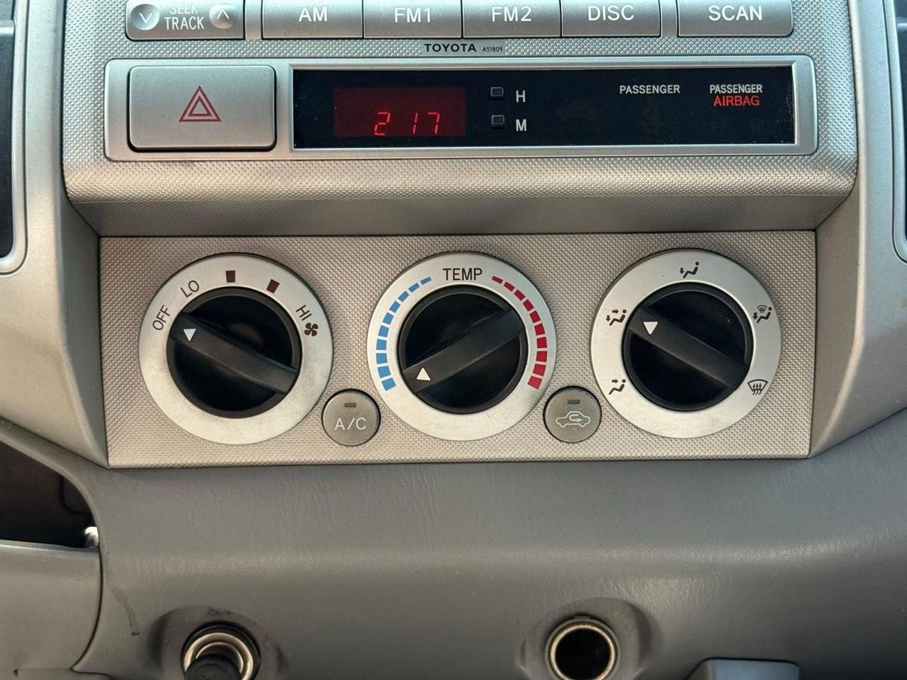 Toyota Tacoma  2005