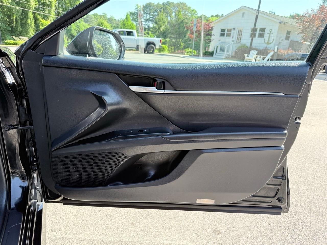 Toyota Camry  2018