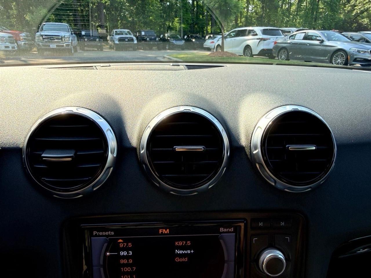 Audi TTS  2015