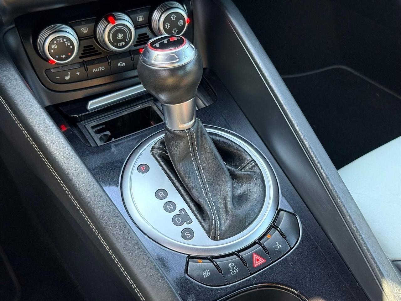 Audi TTS  2015