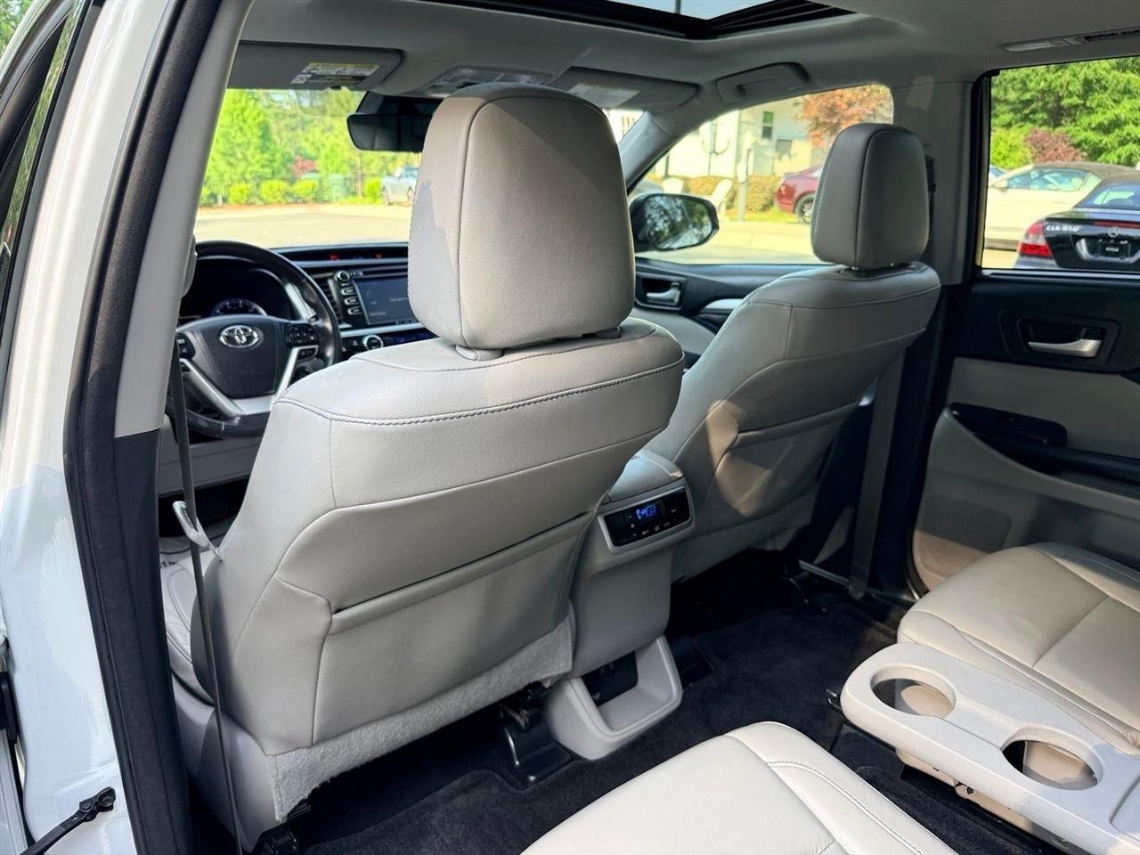 Toyota Highlander  2018