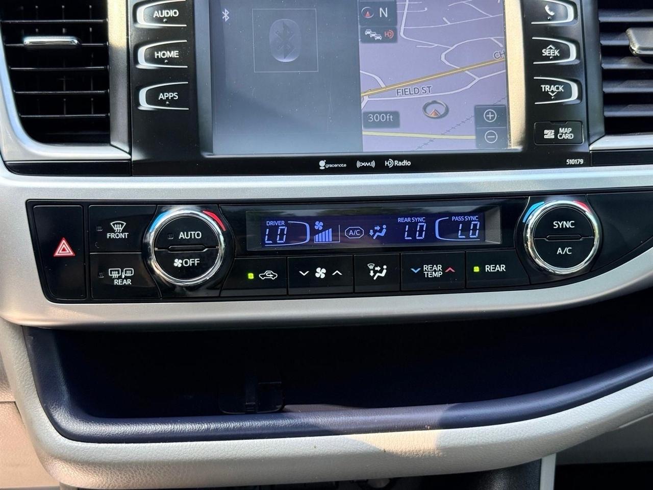 Toyota Highlander  2018