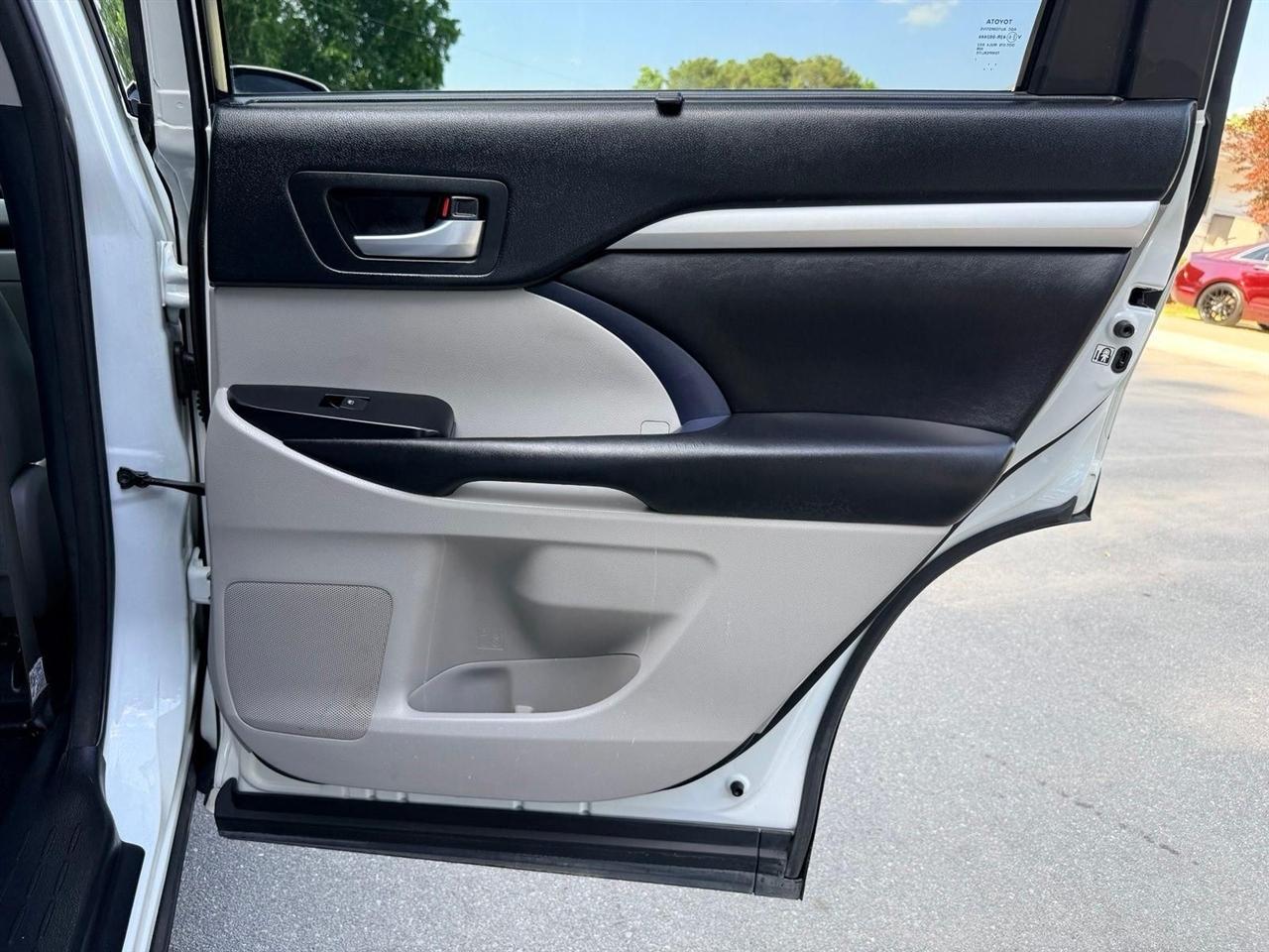 Toyota Highlander  2018