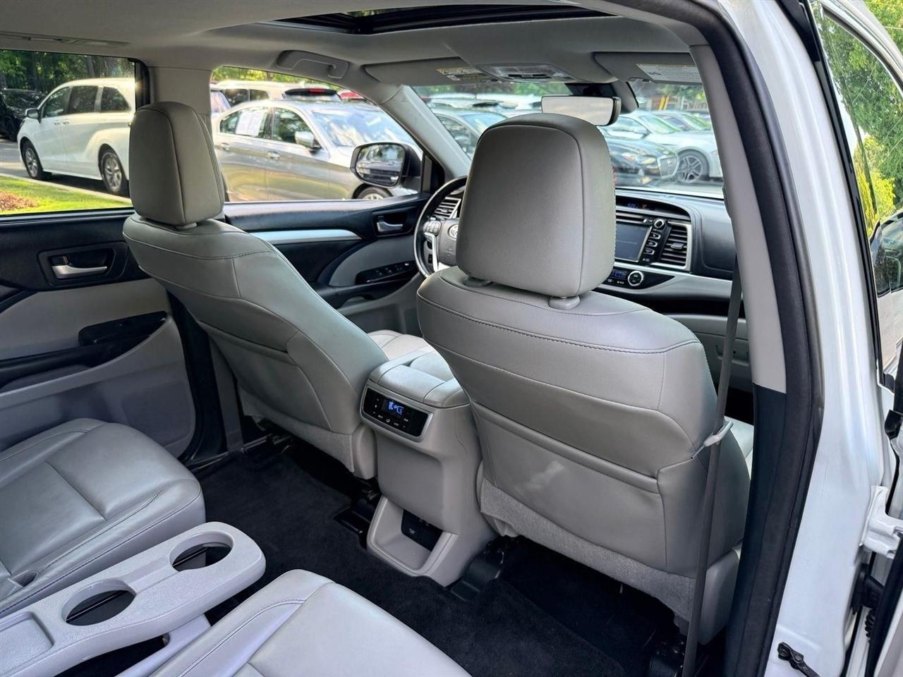 Toyota Highlander  2018