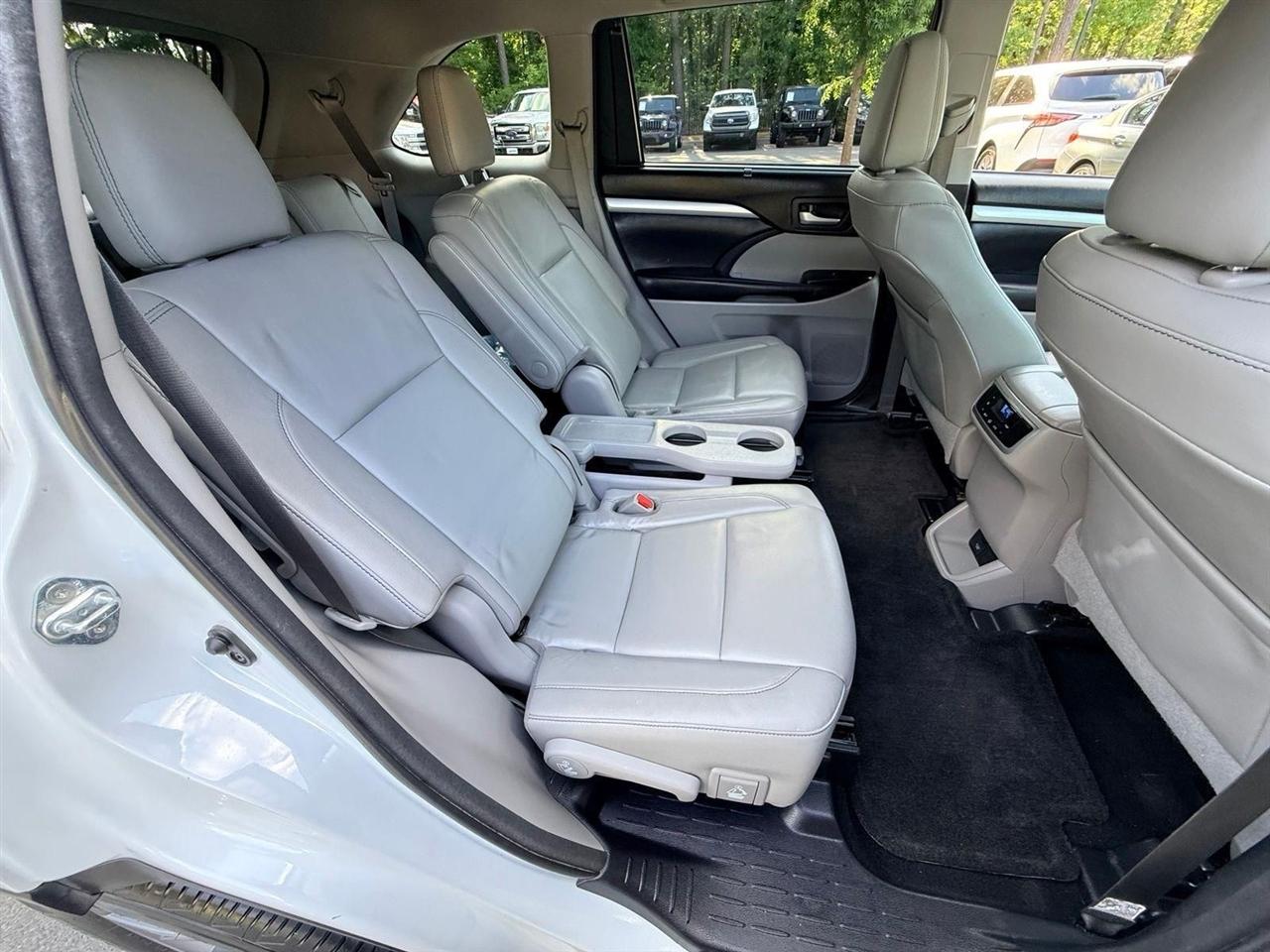 Toyota Highlander  2018