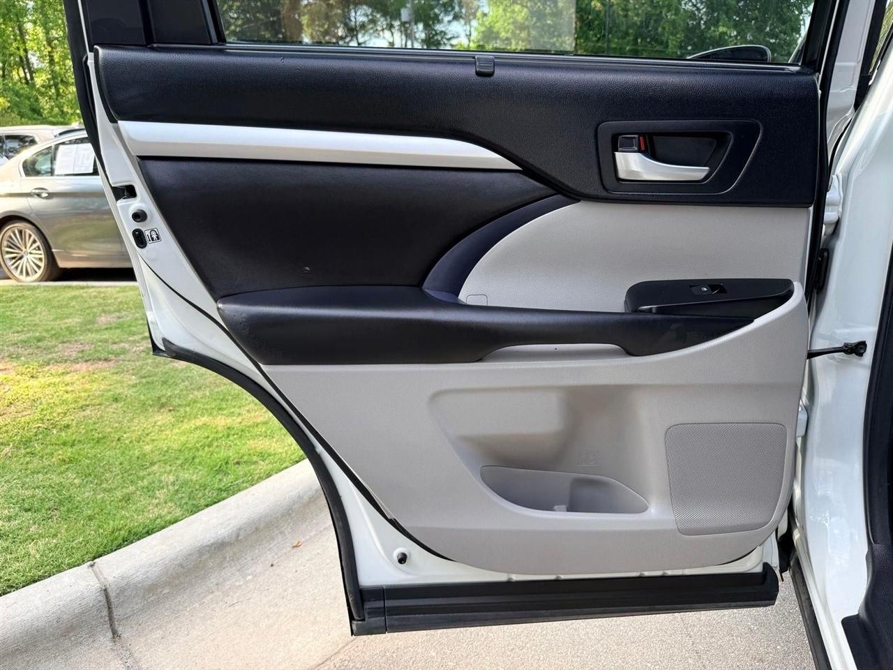 Toyota Highlander  2018