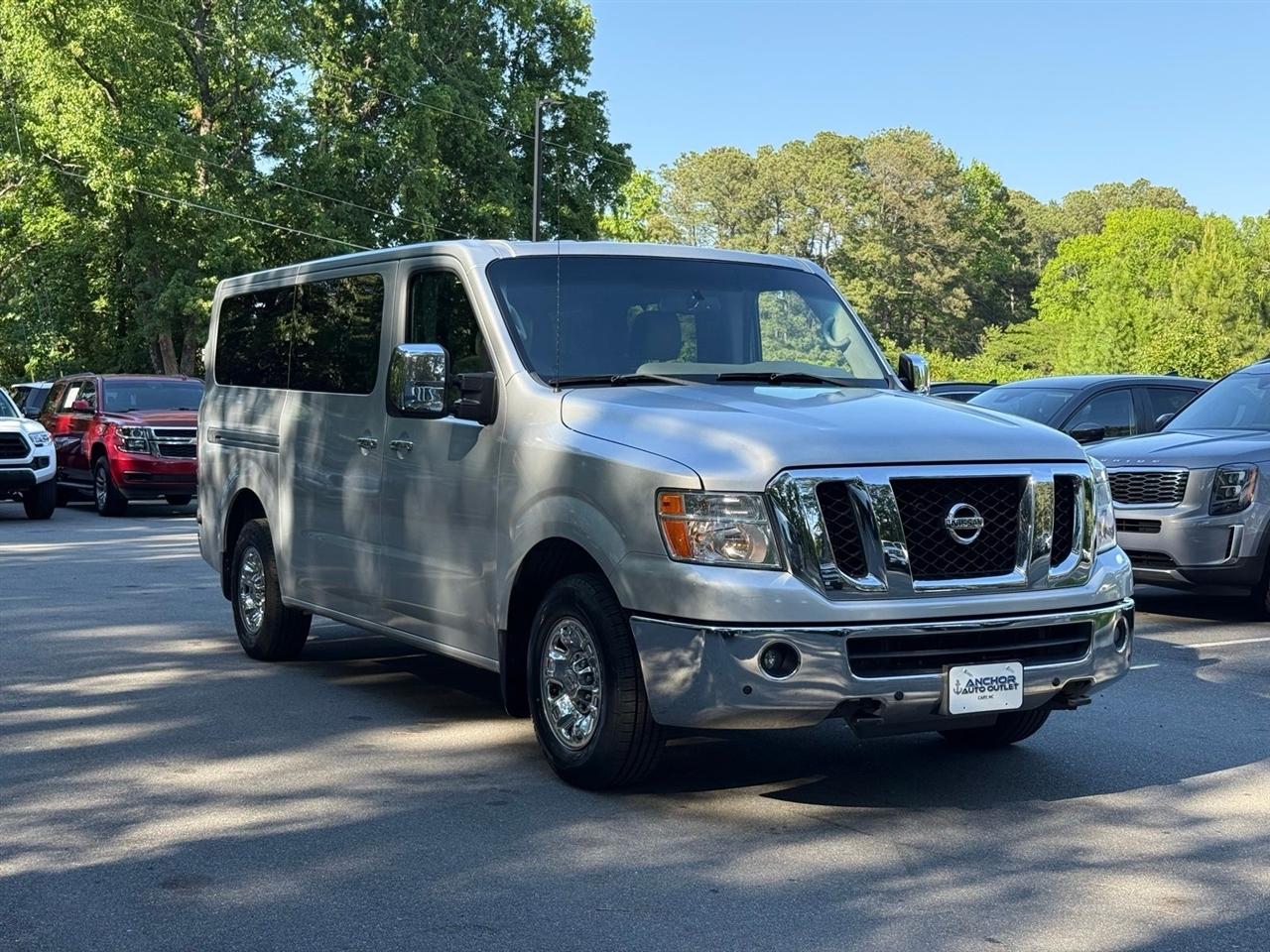 2016 Nissan NV Passenger SL