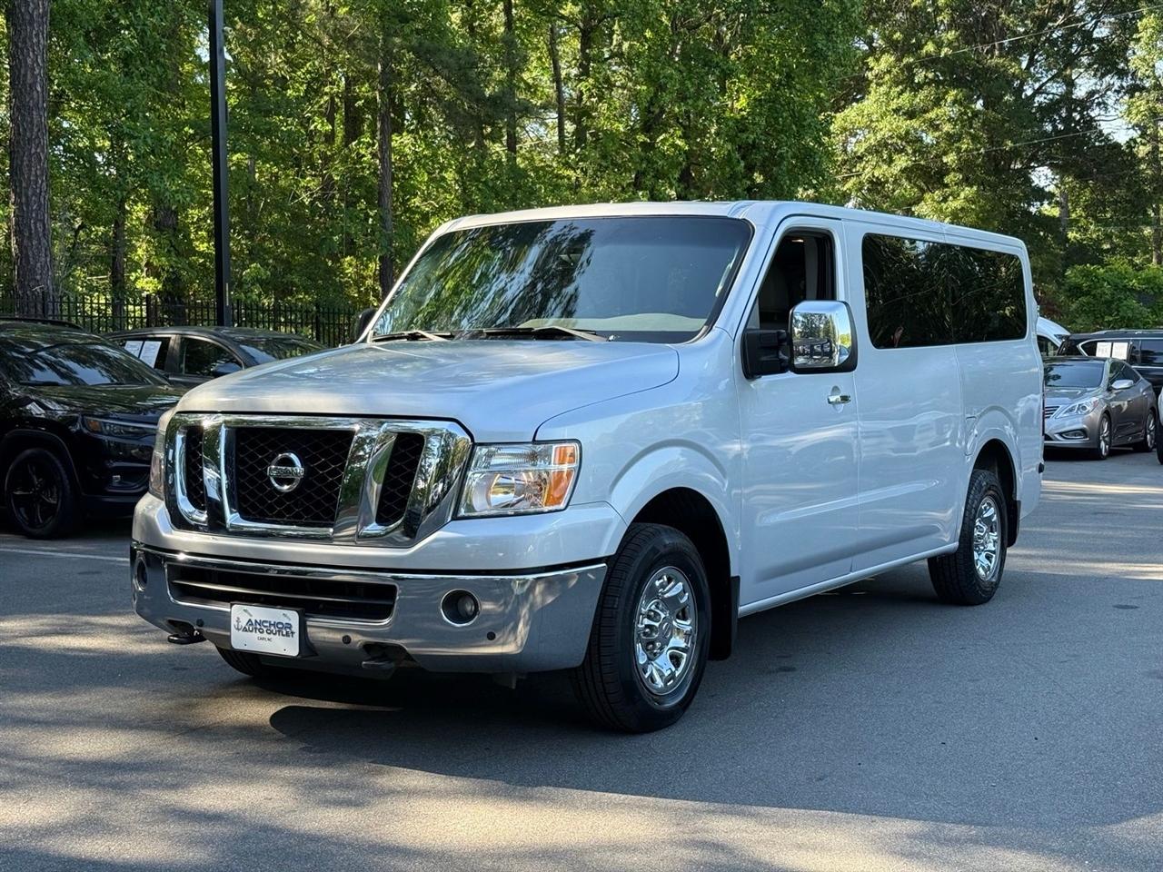 Nissan NV Passenger  2016