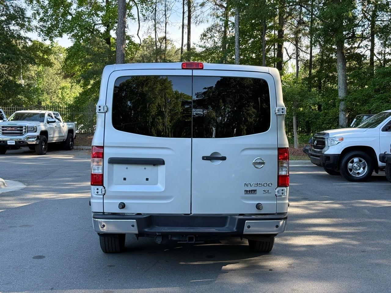 Nissan NV Passenger  2016