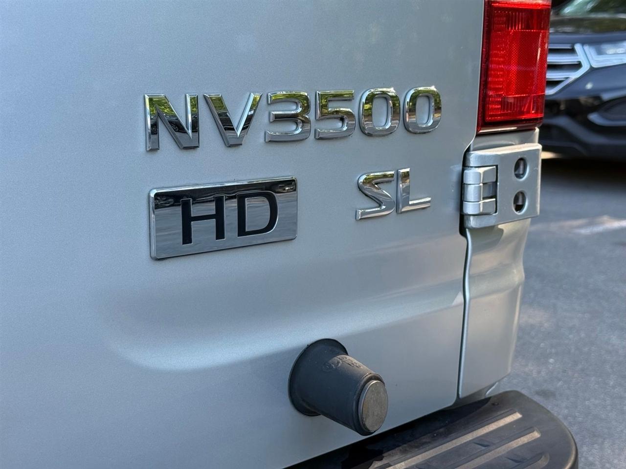 Nissan NV Passenger  2016