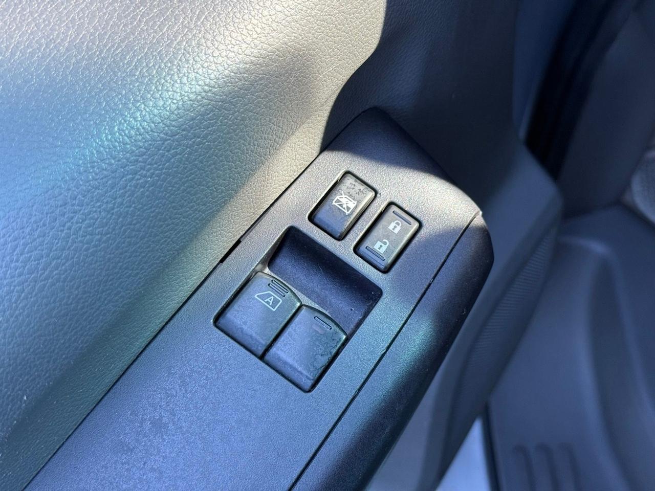 Nissan NV Passenger  2016