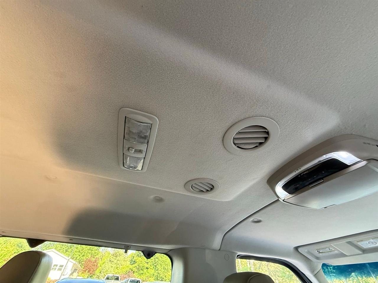 Nissan NV Passenger  2016
