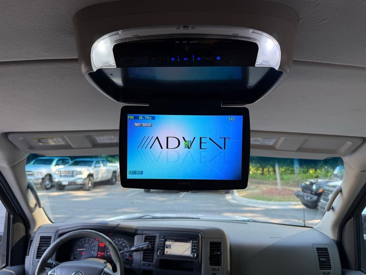 Nissan NV Passenger  2016