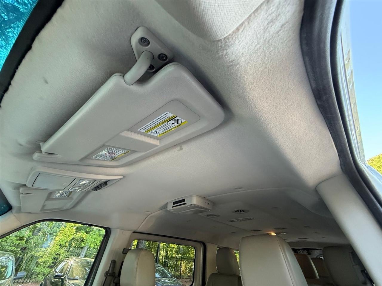 Nissan NV Passenger  2016