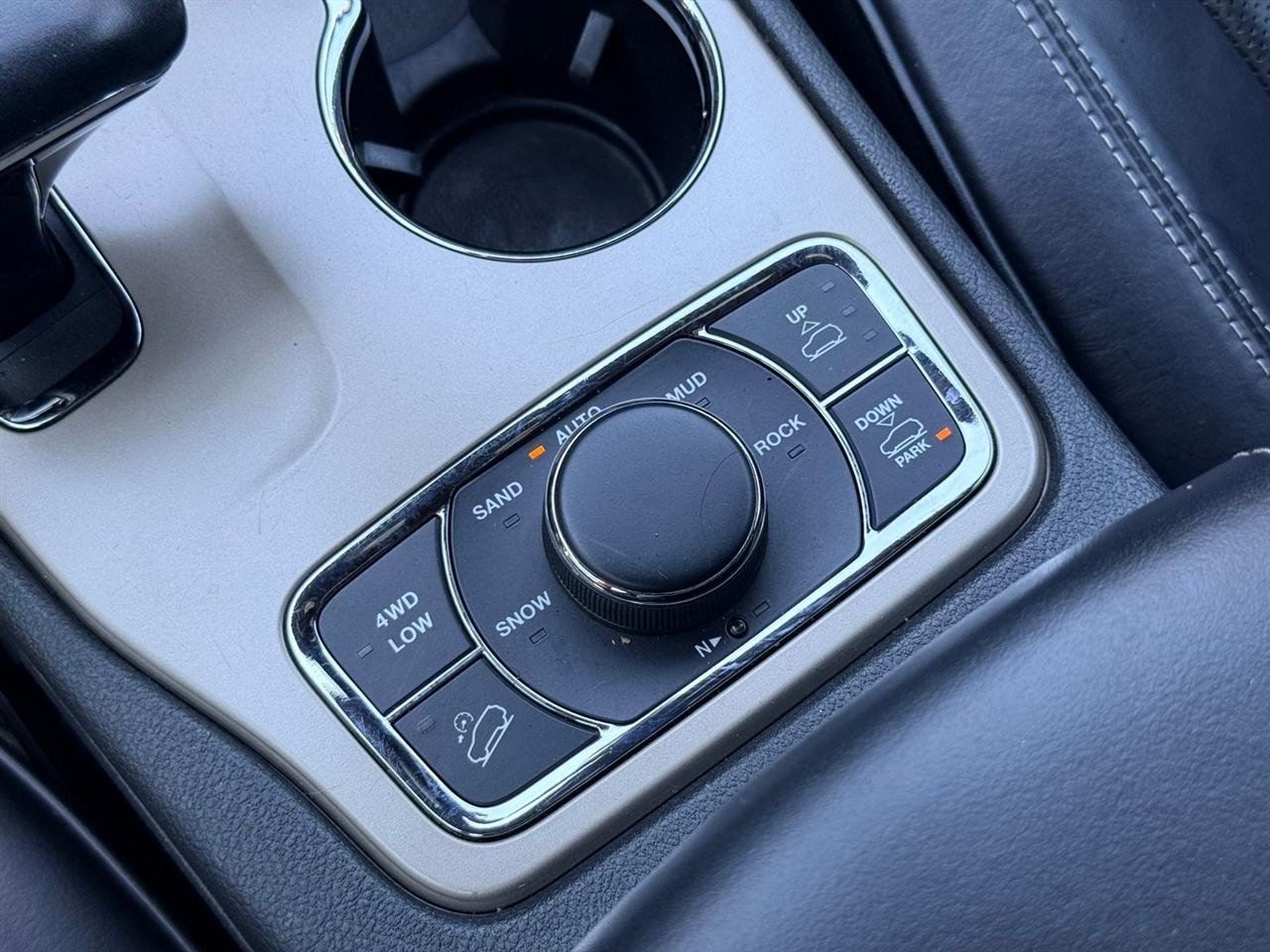 Jeep Grand Cherokee  2014