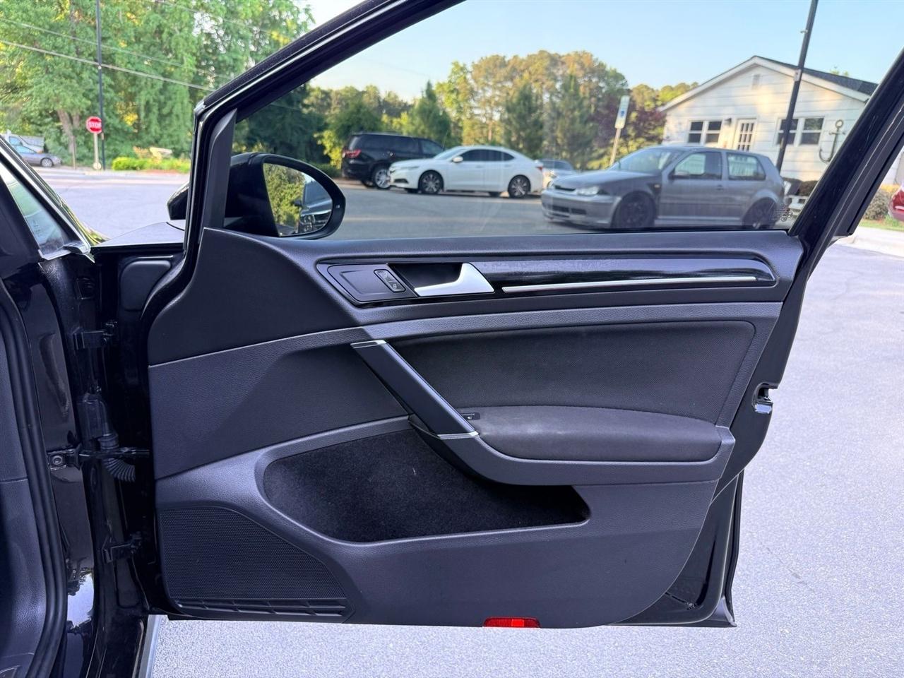 Volkswagen GTI  2015