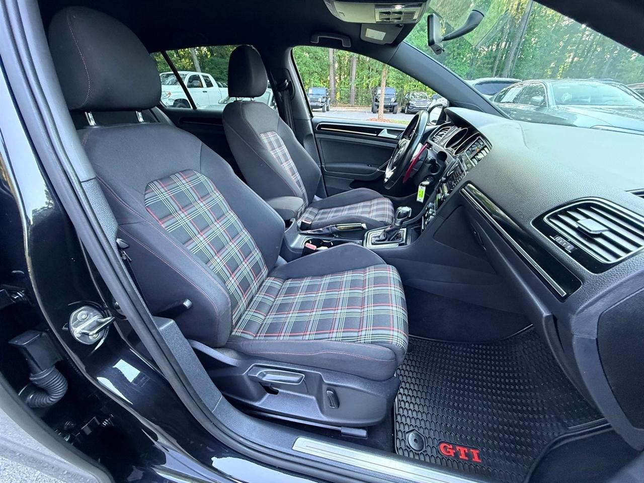 Volkswagen GTI  2015