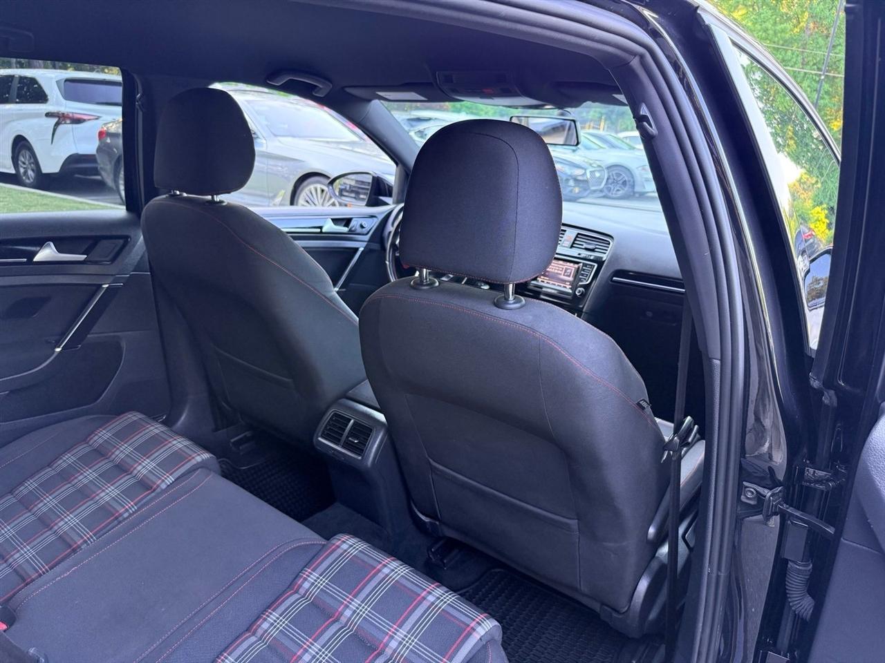 Volkswagen GTI  2015