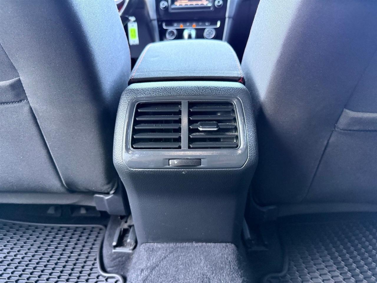 Volkswagen GTI  2015