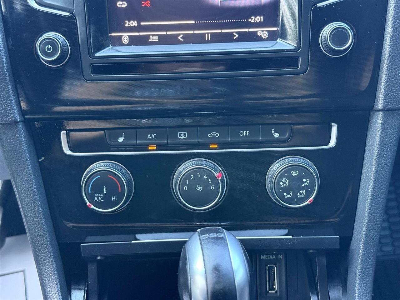 Volkswagen GTI  2015
