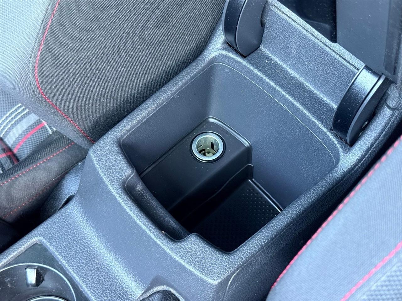 Volkswagen GTI  2015