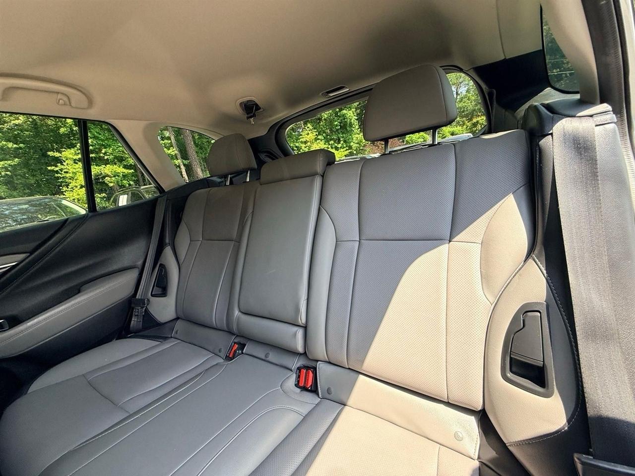 Subaru Outback  2022