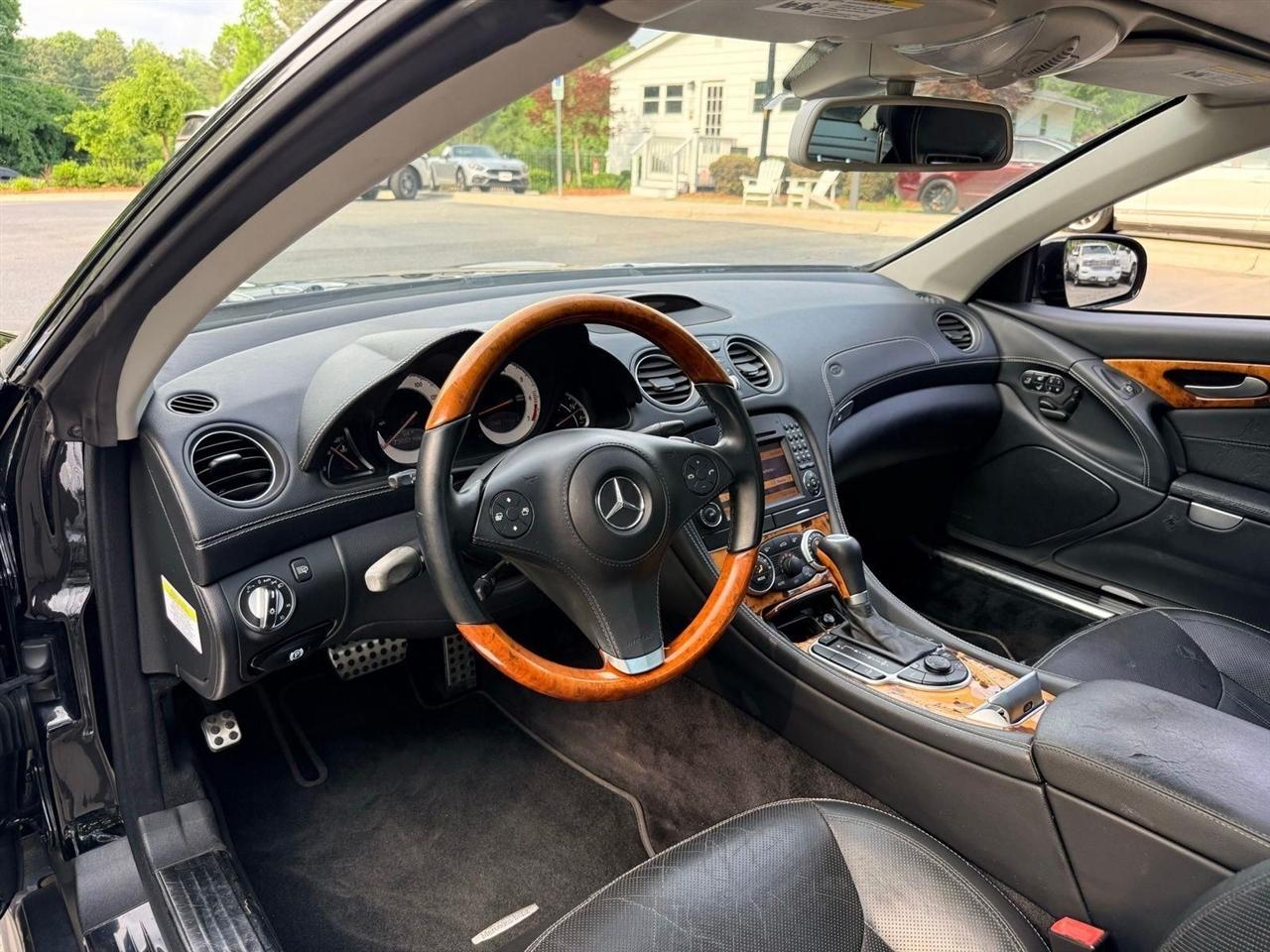 Mercedes-Benz SL-Class  2011