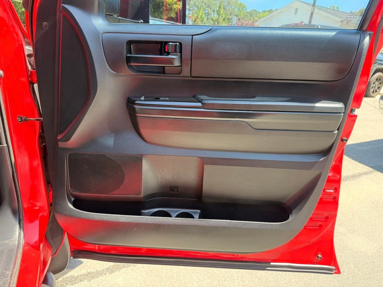 Toyota Tundra  2016