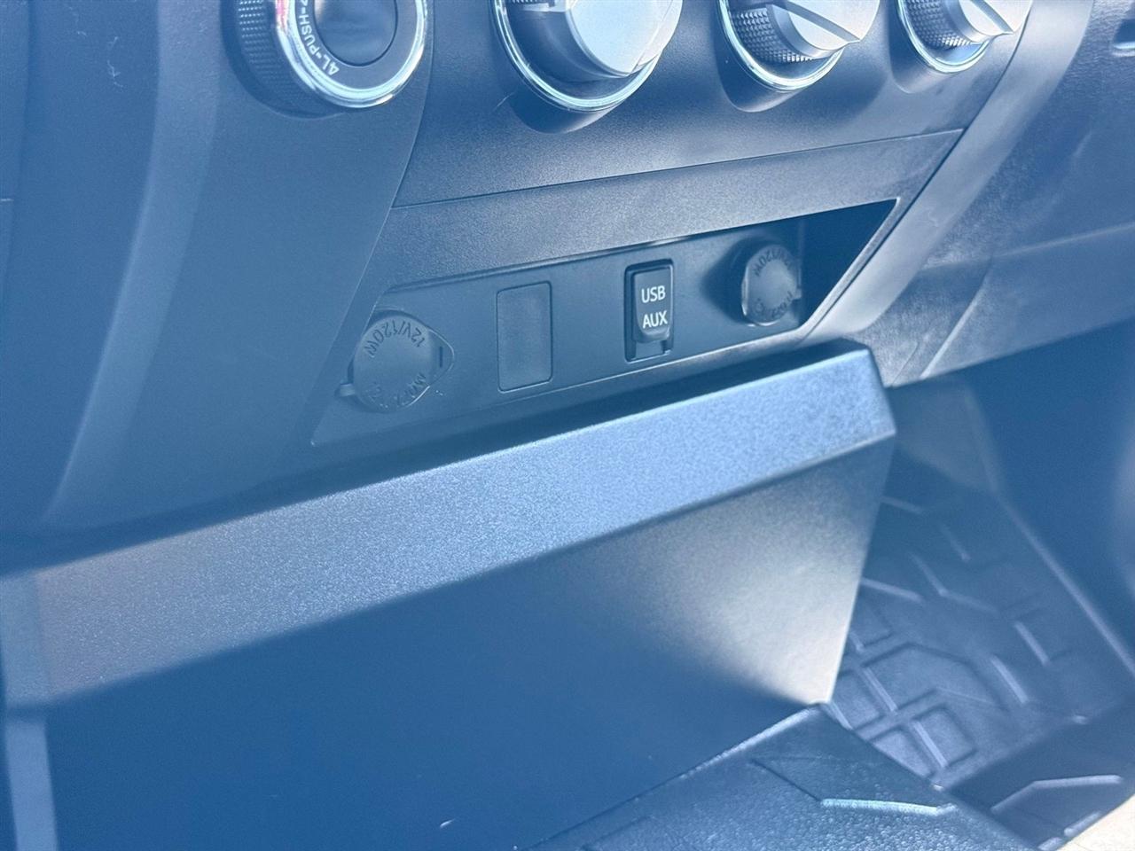Toyota Tundra  2016