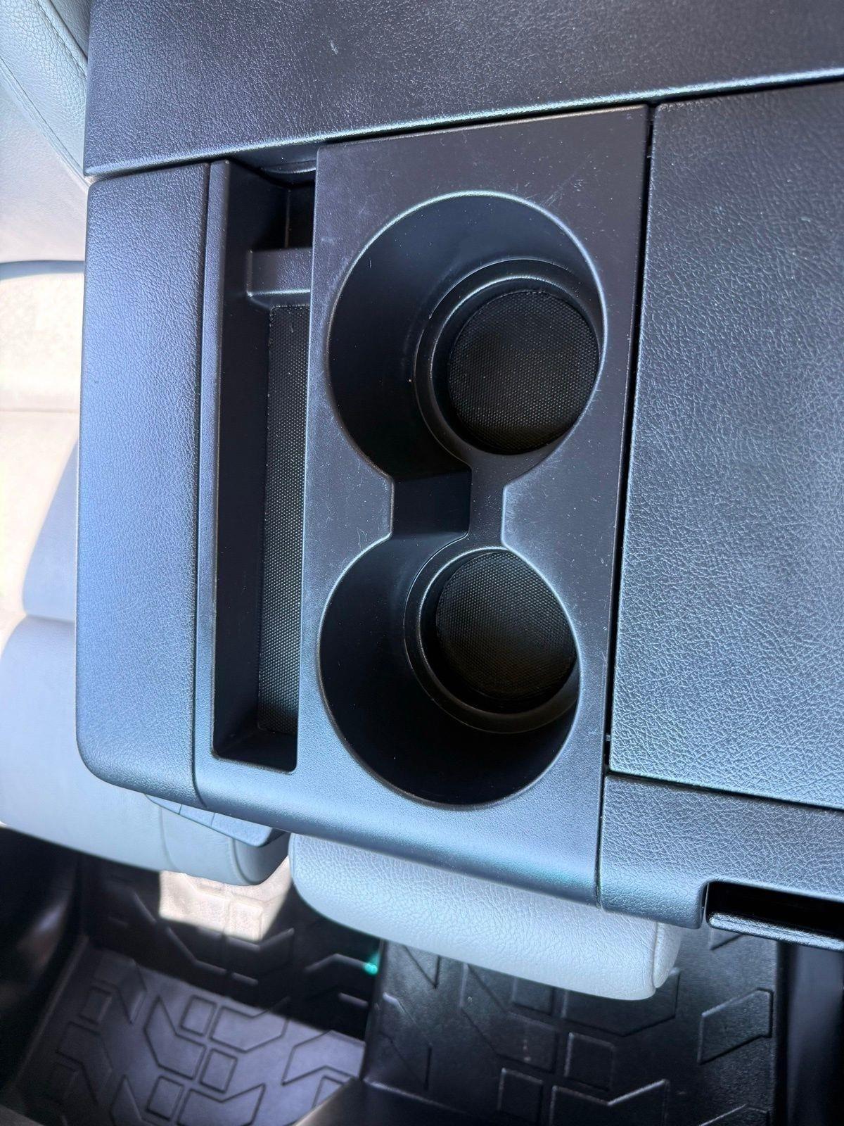 Toyota Tundra  2016