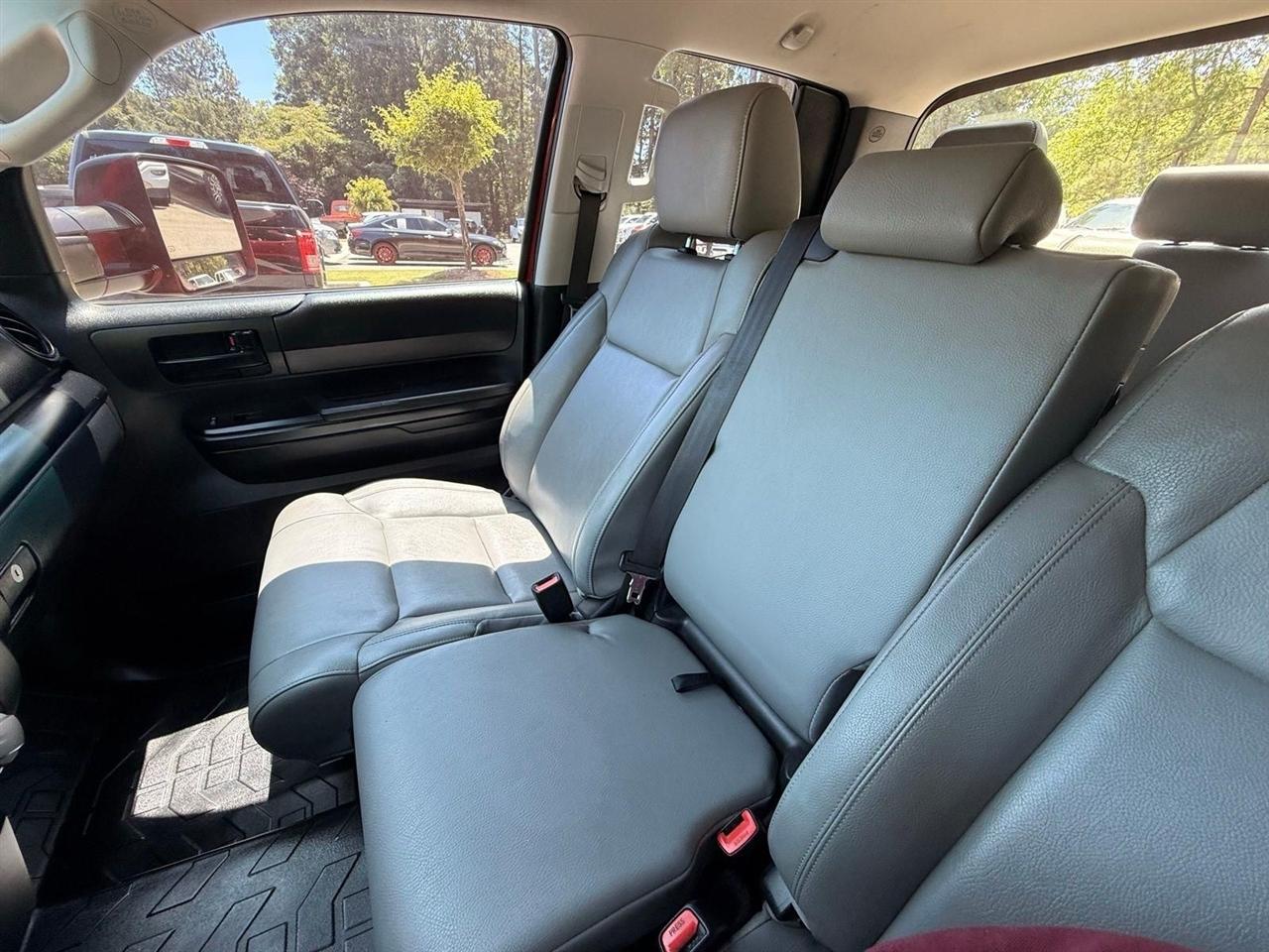 Toyota Tundra  2016