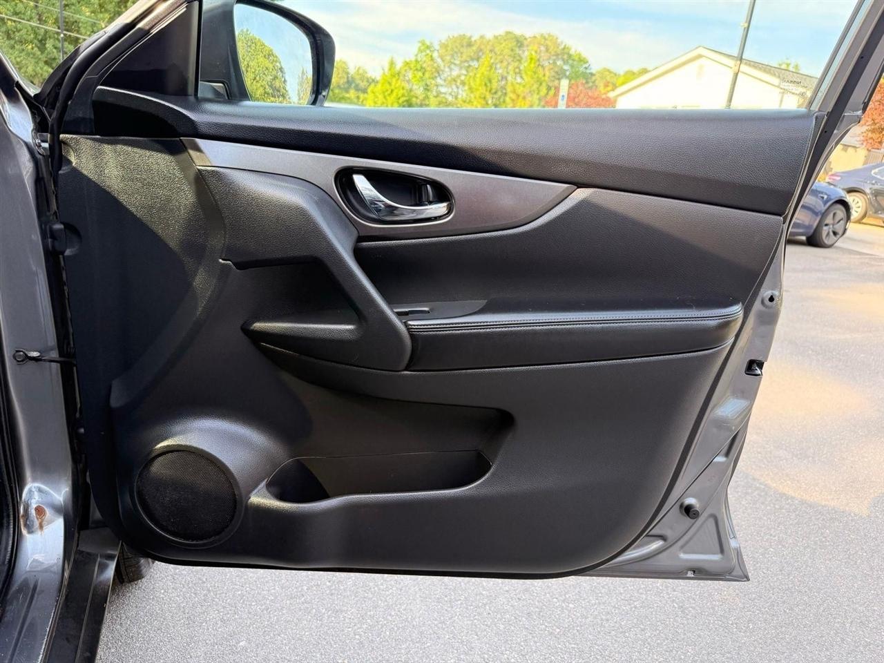 Nissan Rogue  2016