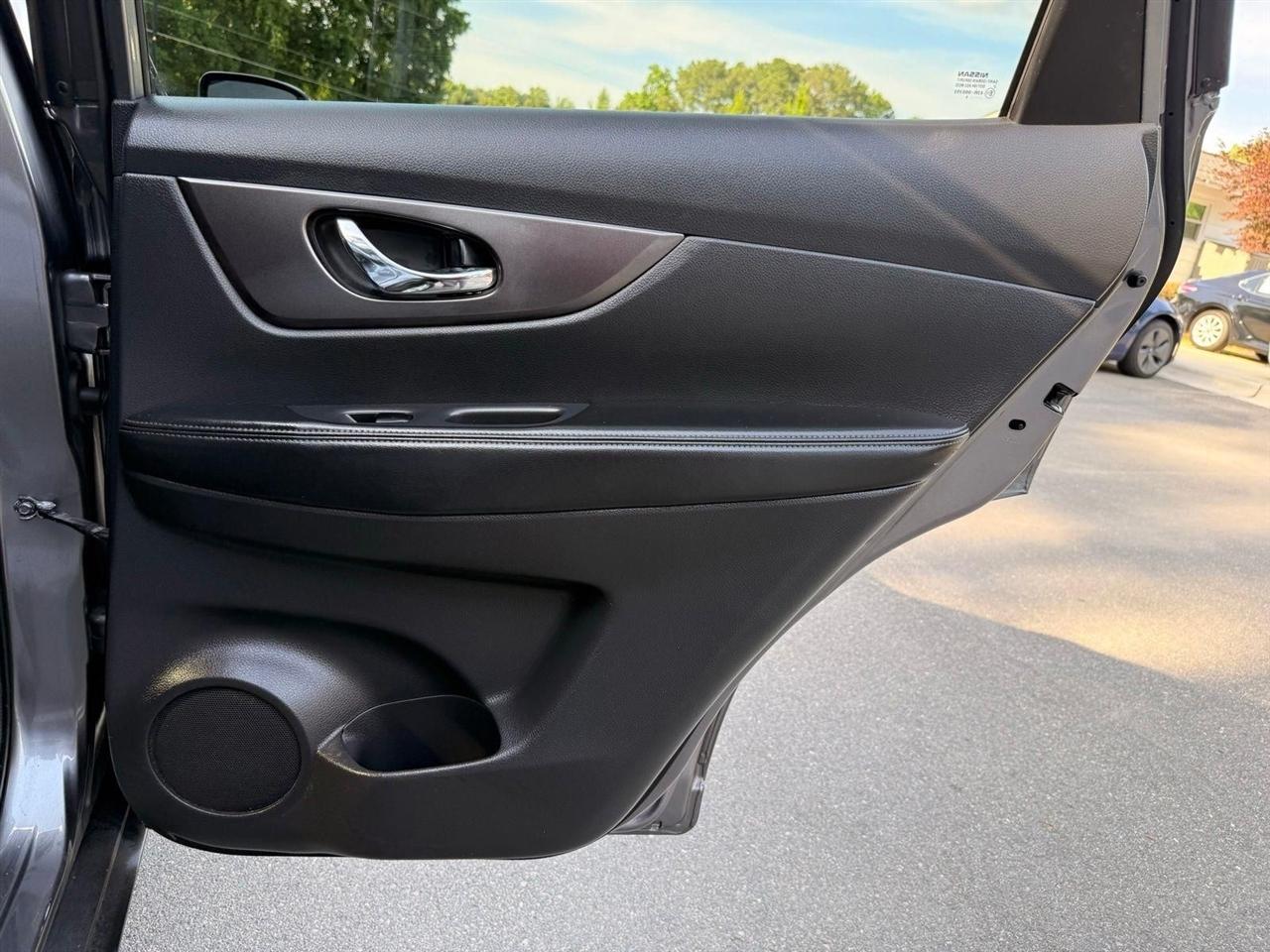 Nissan Rogue  2016