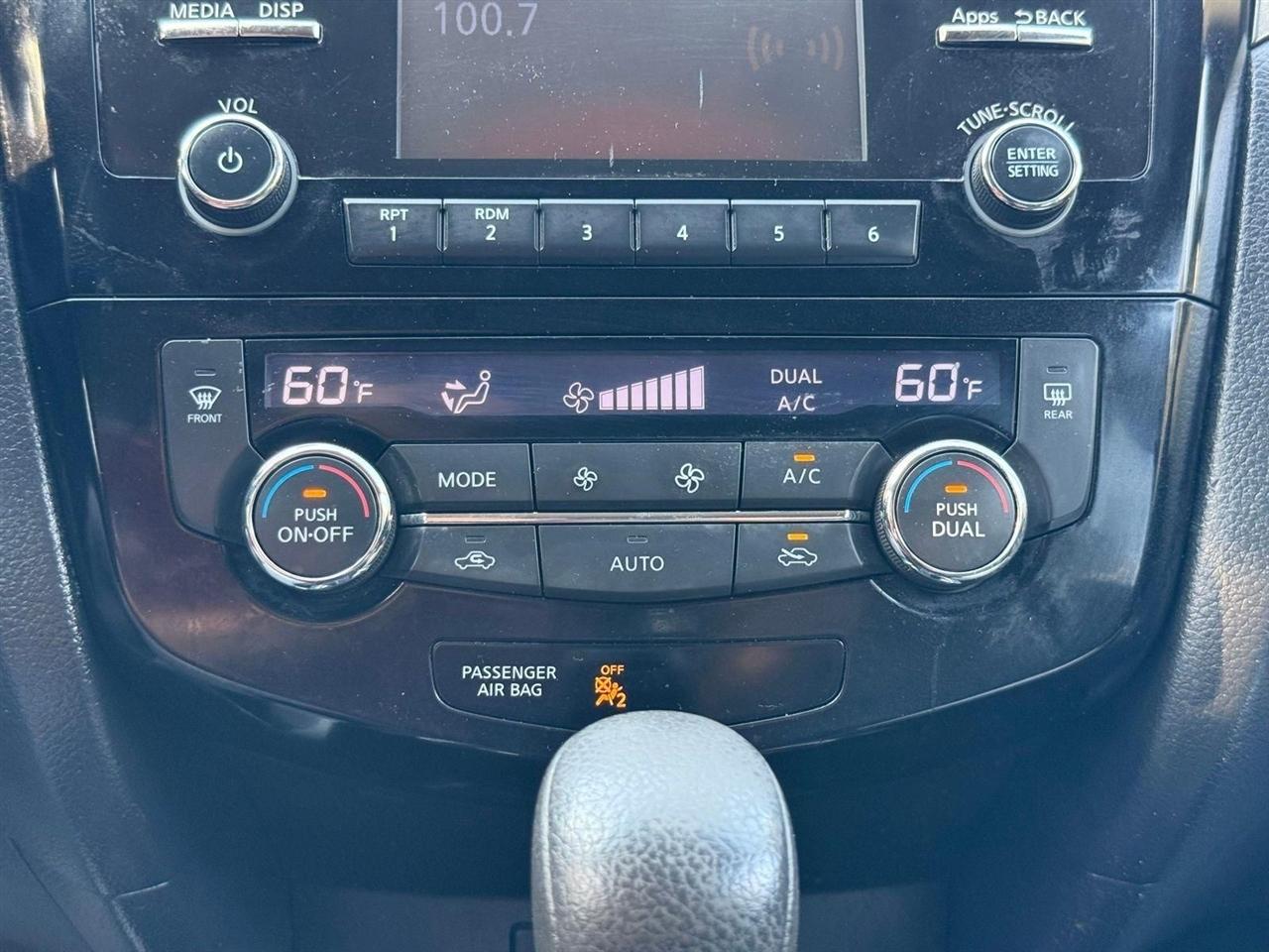 Nissan Rogue  2016