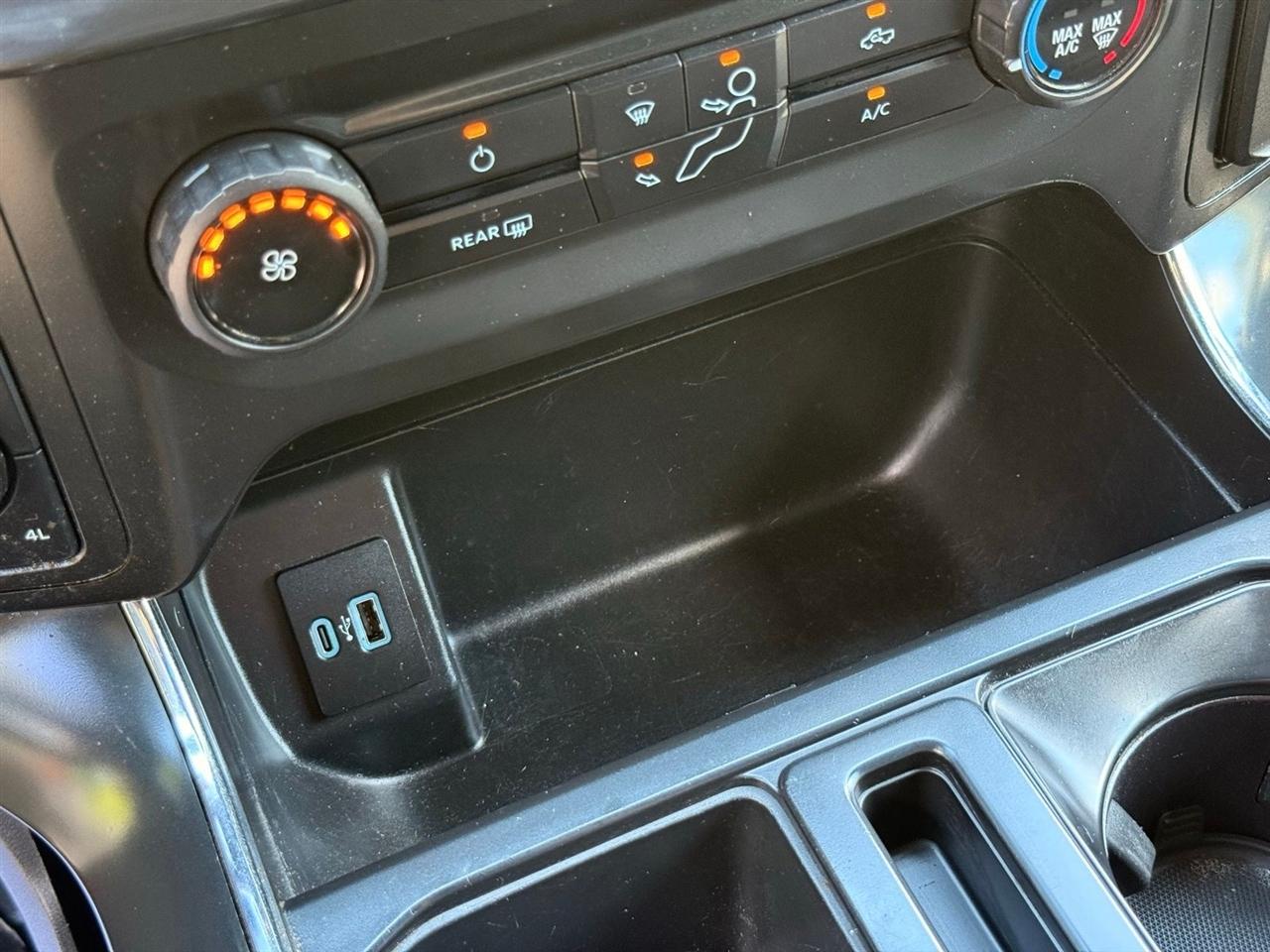 Ford F-150  2021