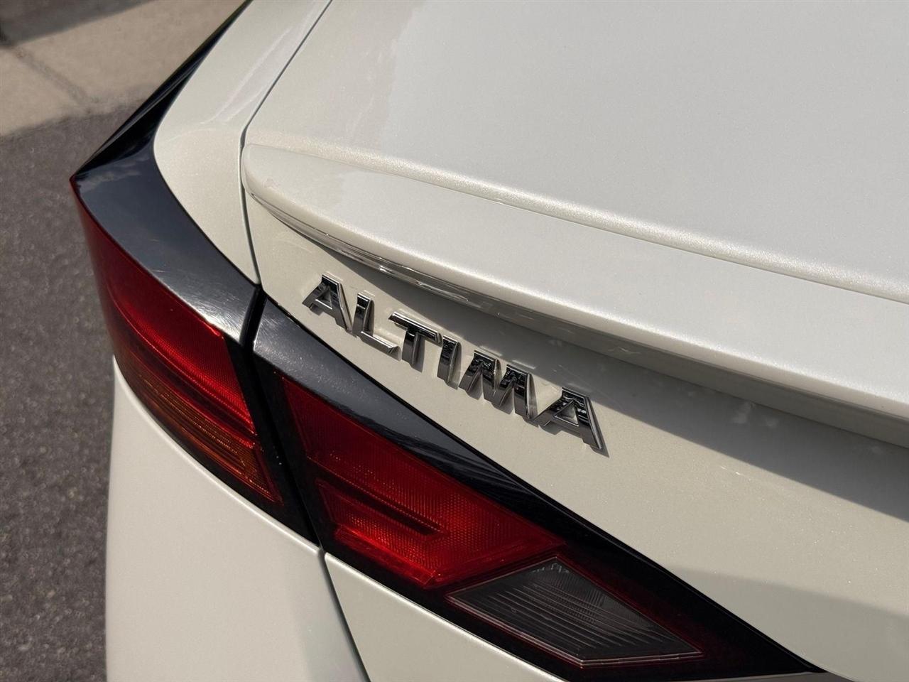 Nissan Altima  2019