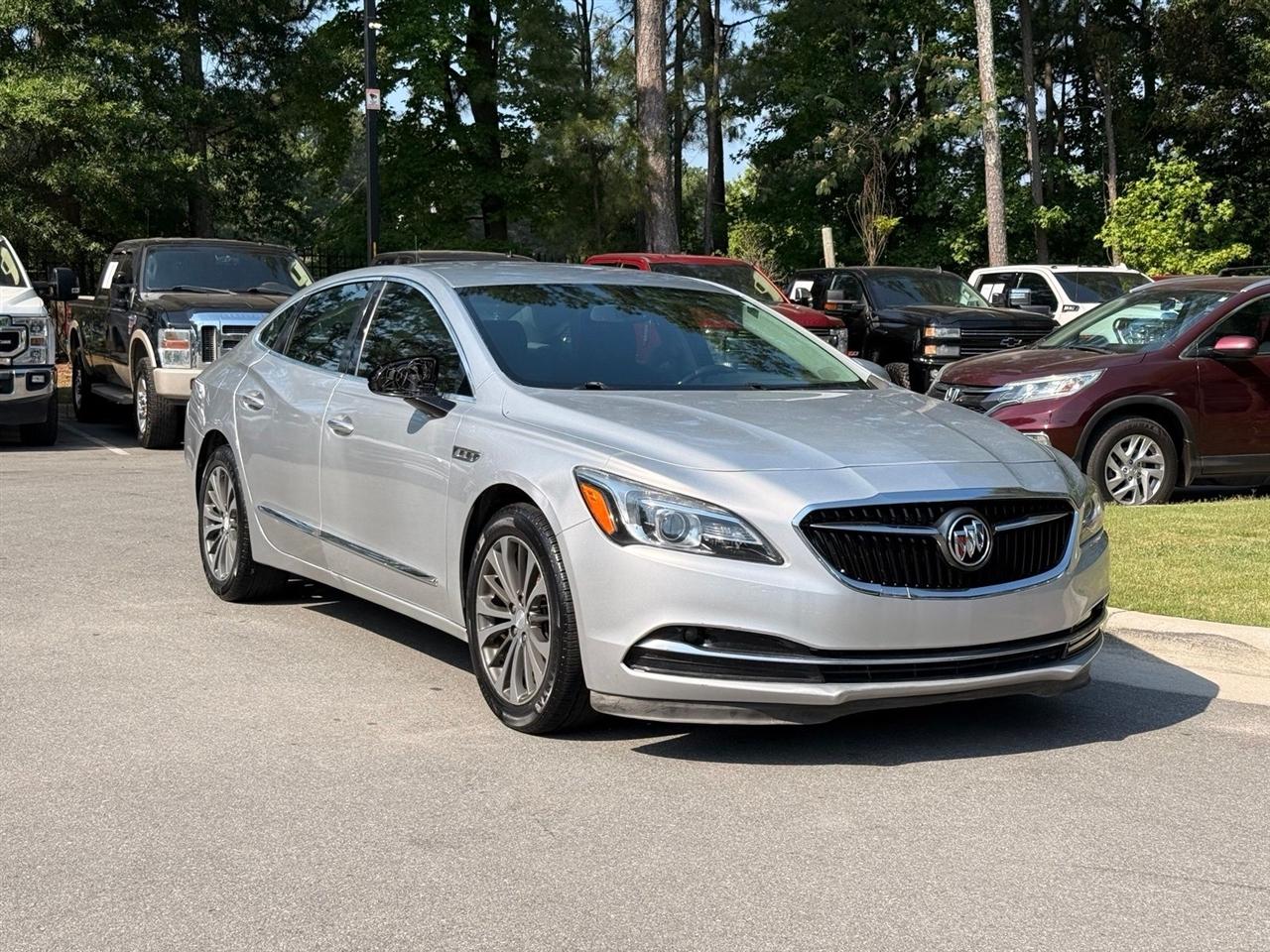 Buick LaCrosse  2017