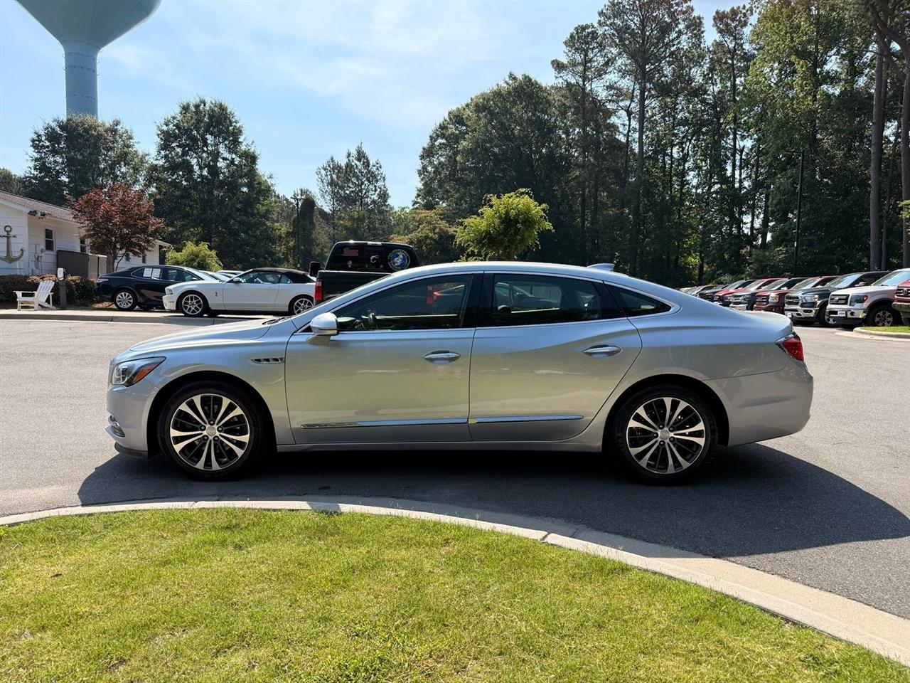 Buick LaCrosse  2017
