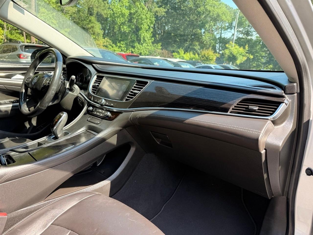Buick LaCrosse  2017