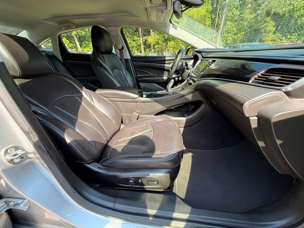 Buick LaCrosse  2017