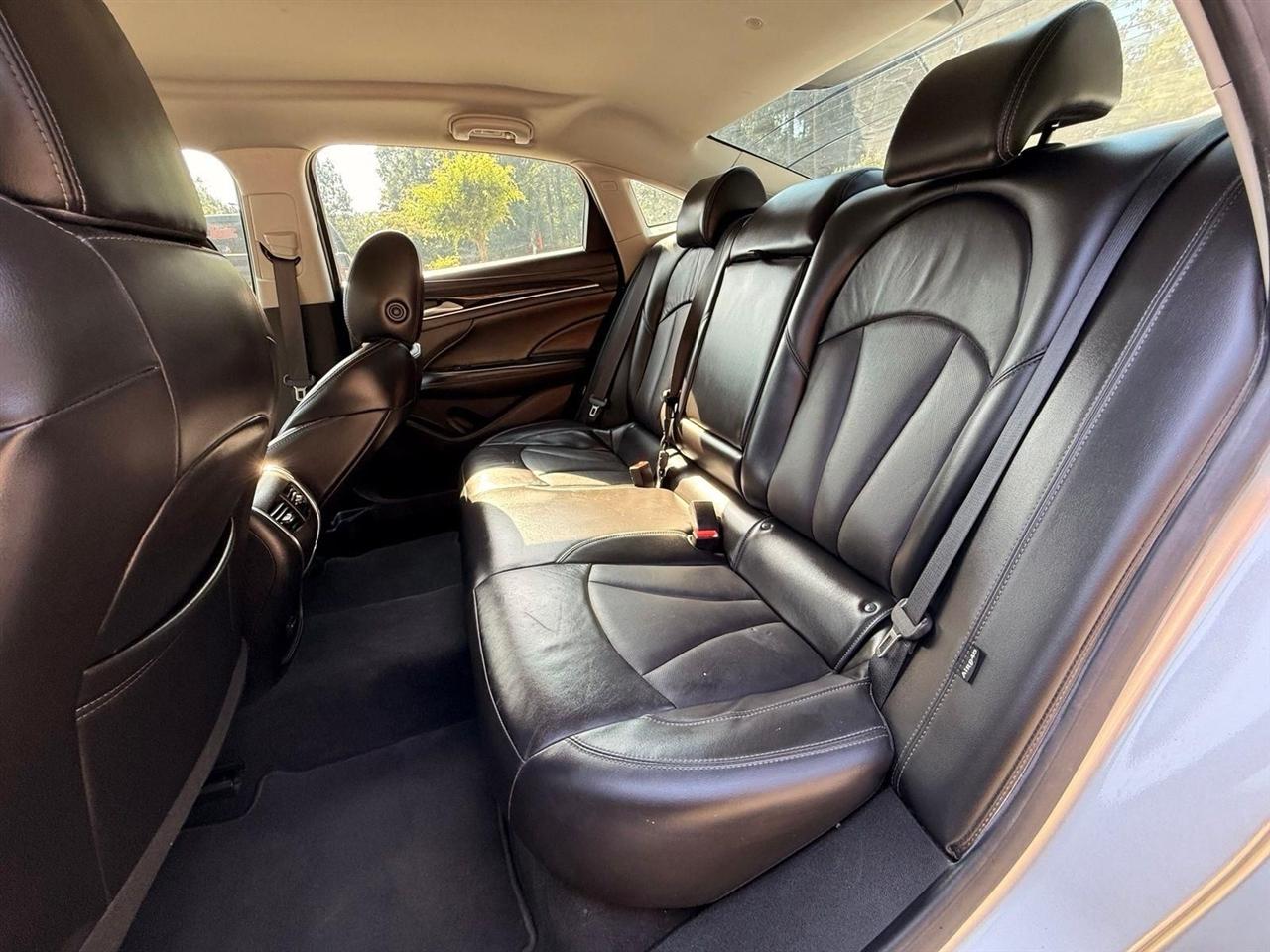 Buick LaCrosse  2017