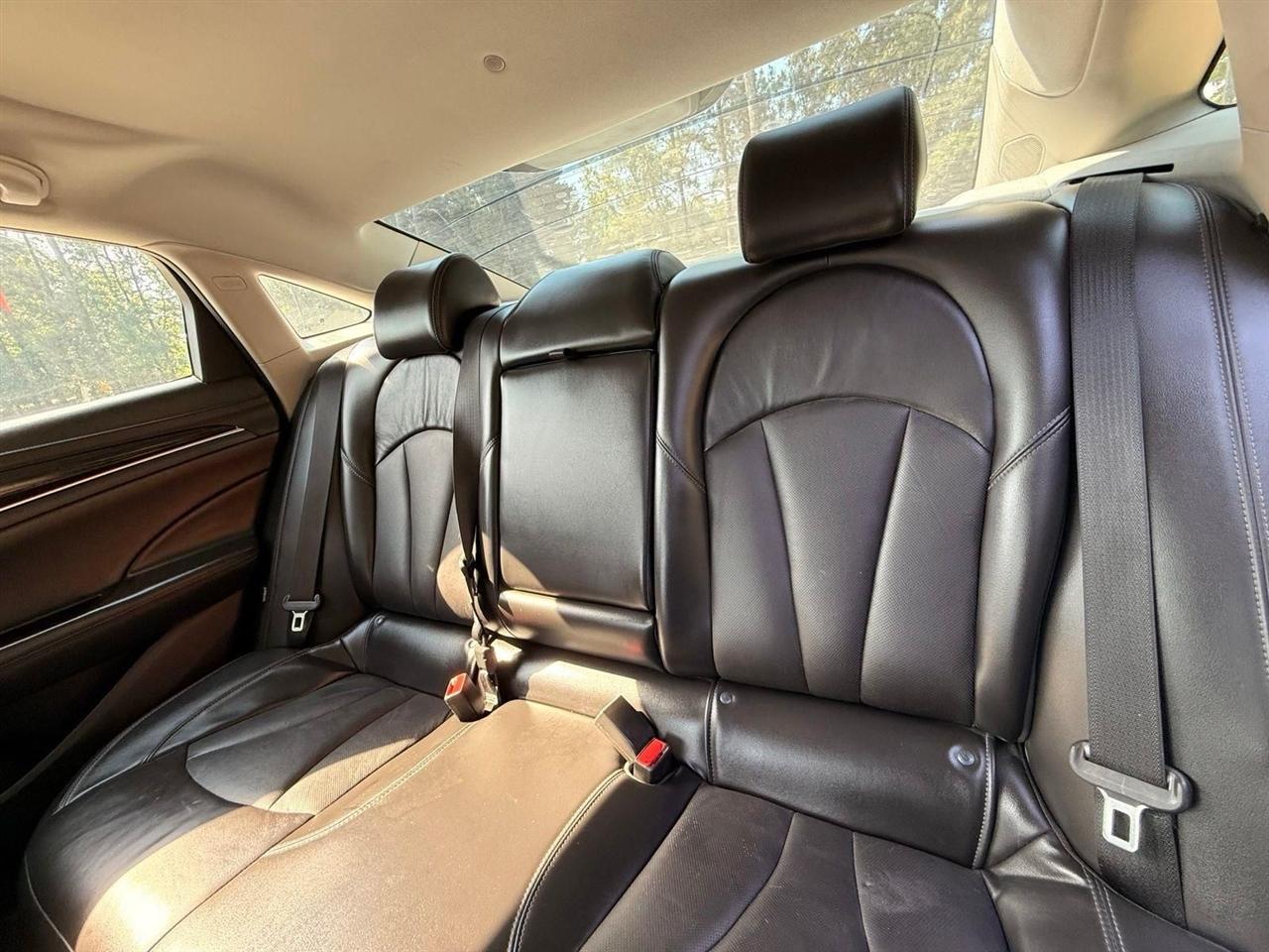 Buick LaCrosse  2017
