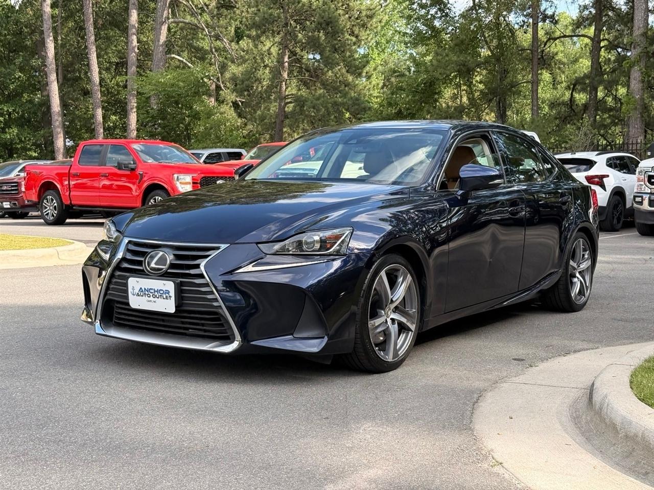 Lexus IS  2017