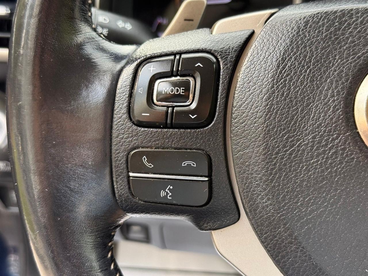 Lexus IS  2017