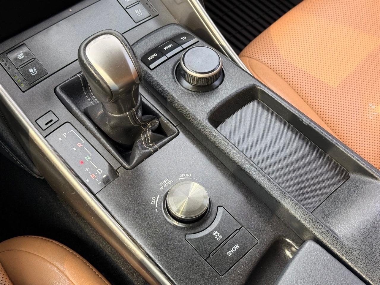 Lexus IS  2017