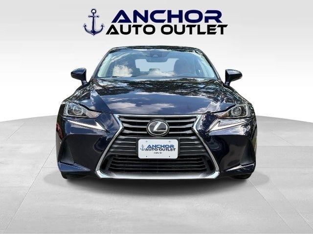 Lexus IS  2017