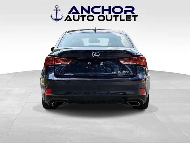 Lexus IS  2017