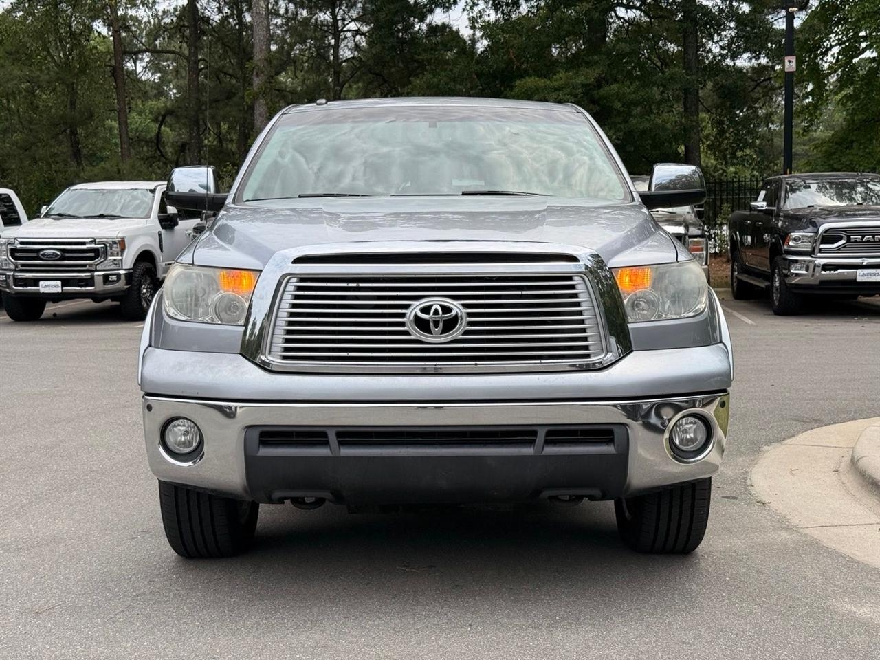 Toyota Tundra  2012