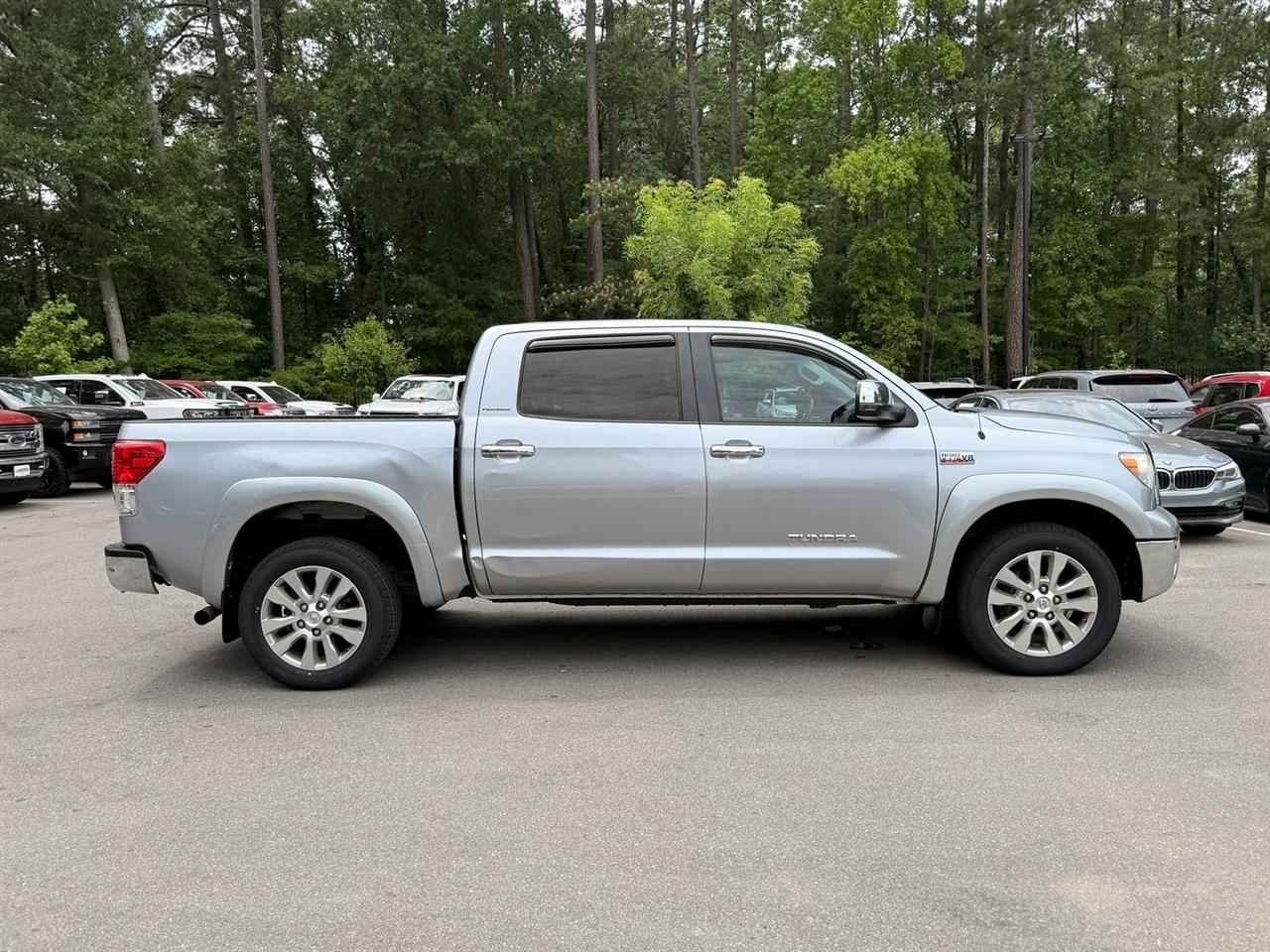 Toyota Tundra  2012